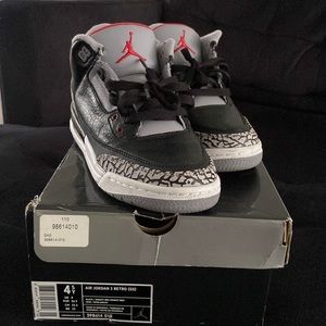 Air Jordan Retro 3’s (size 4.5 Y)